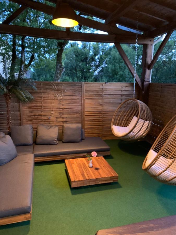 Villa La Biche Au Bois Piscine Chauffee Jacuzzi Cazals  Exterior foto
